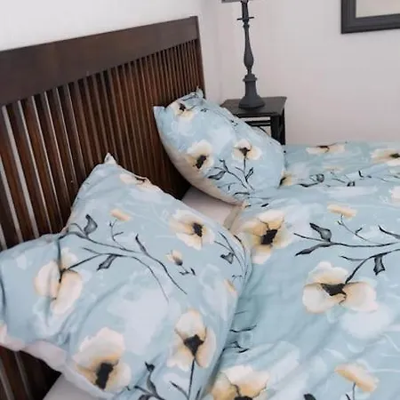 Vakantiebungalow בית נופש