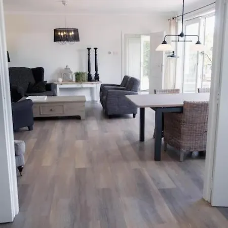 Dom wakacyjny Vakantiebungalow *