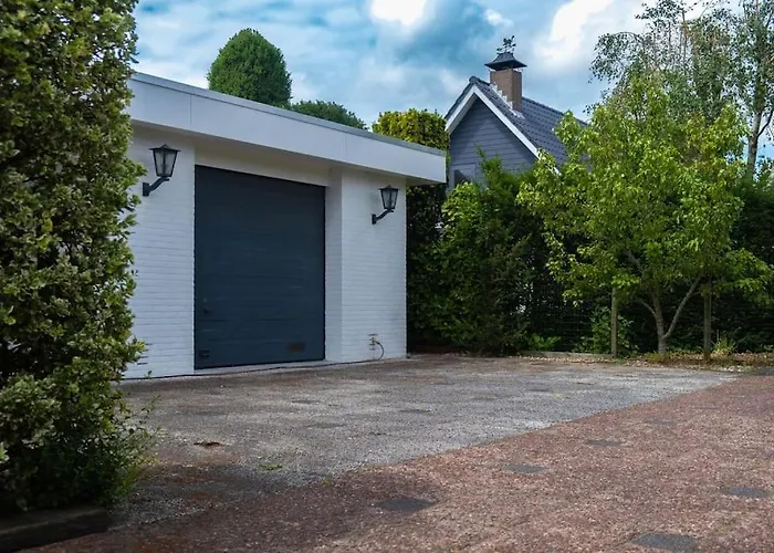 Vakantiebungalow * Limmen