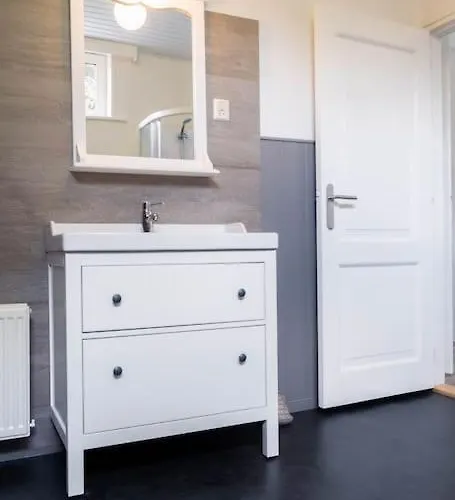 Vakantiebungalow * Limmen